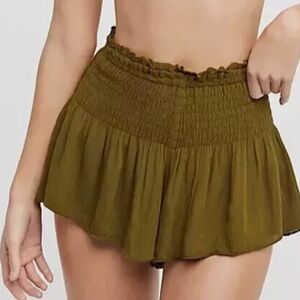 Free People Intimately Green Shorts xs. Light & flattering. Worn a few times.